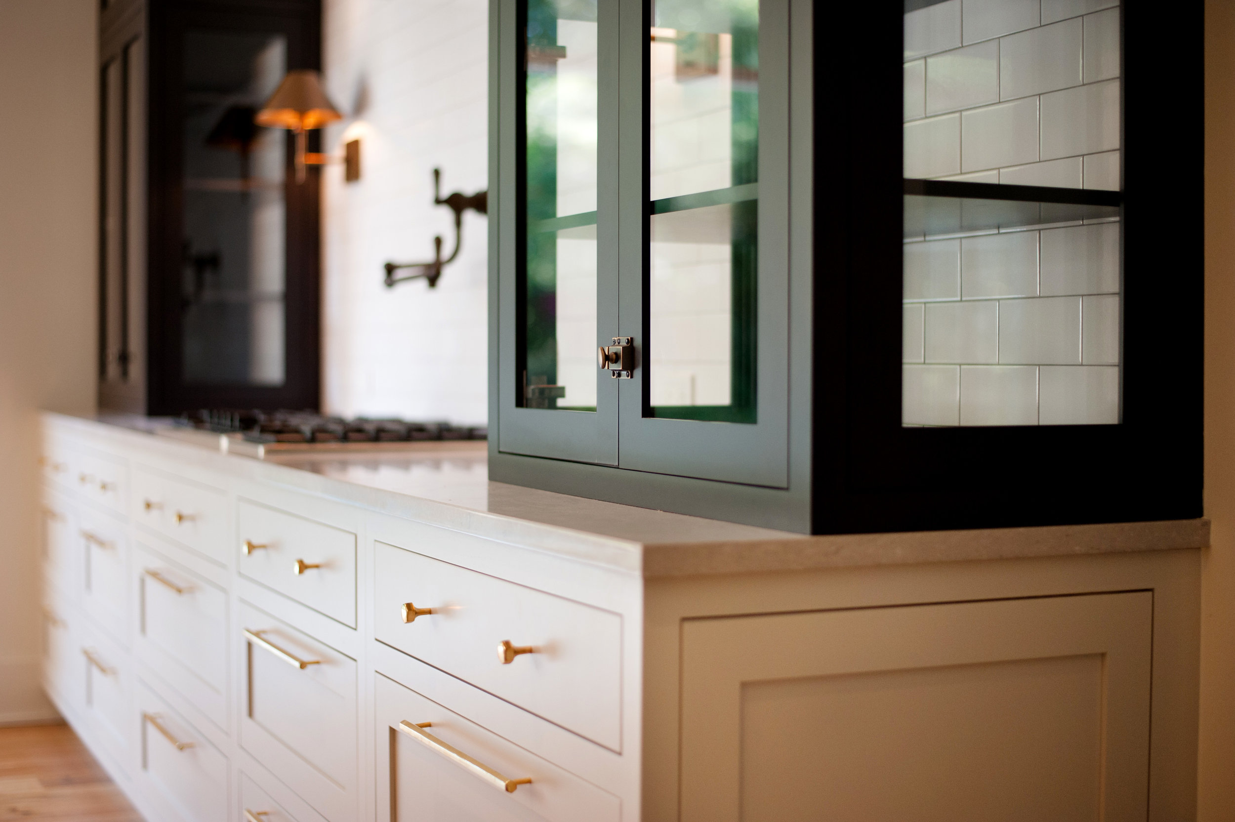 Black and White Kitchen