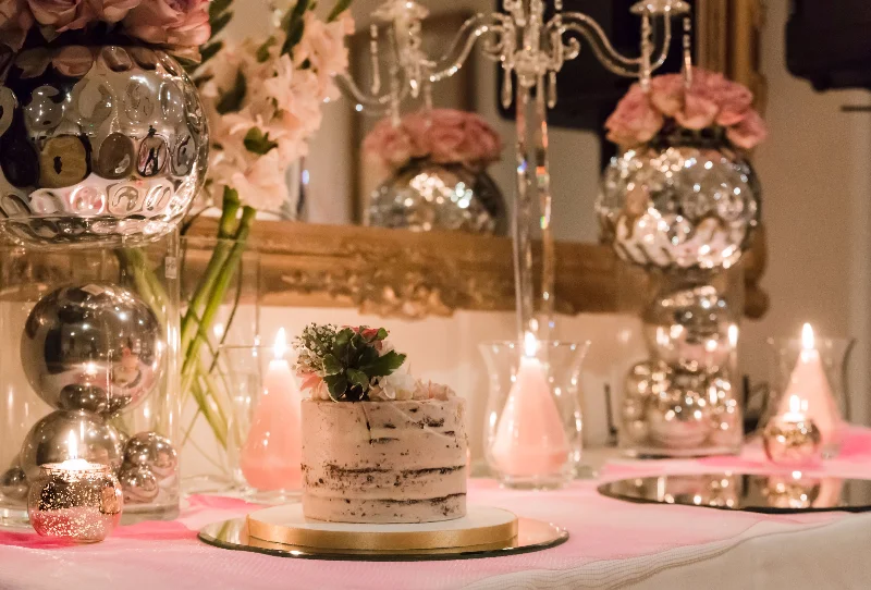 Kari-semi-naked-birthday-cake-table.jpg
