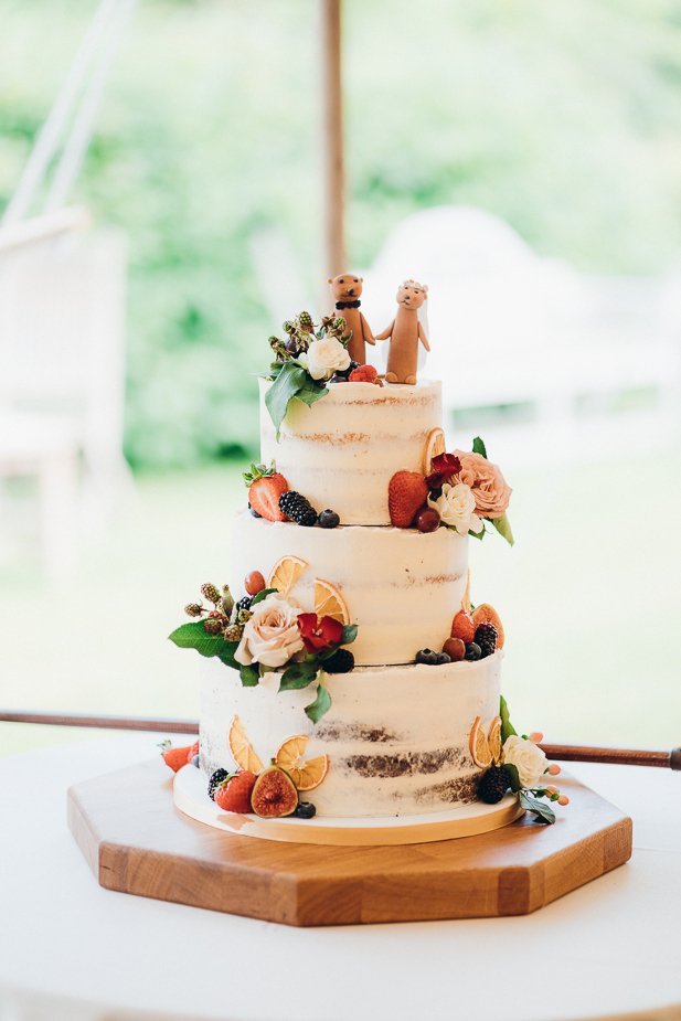 Flower &amp; fruit semi-naked cake