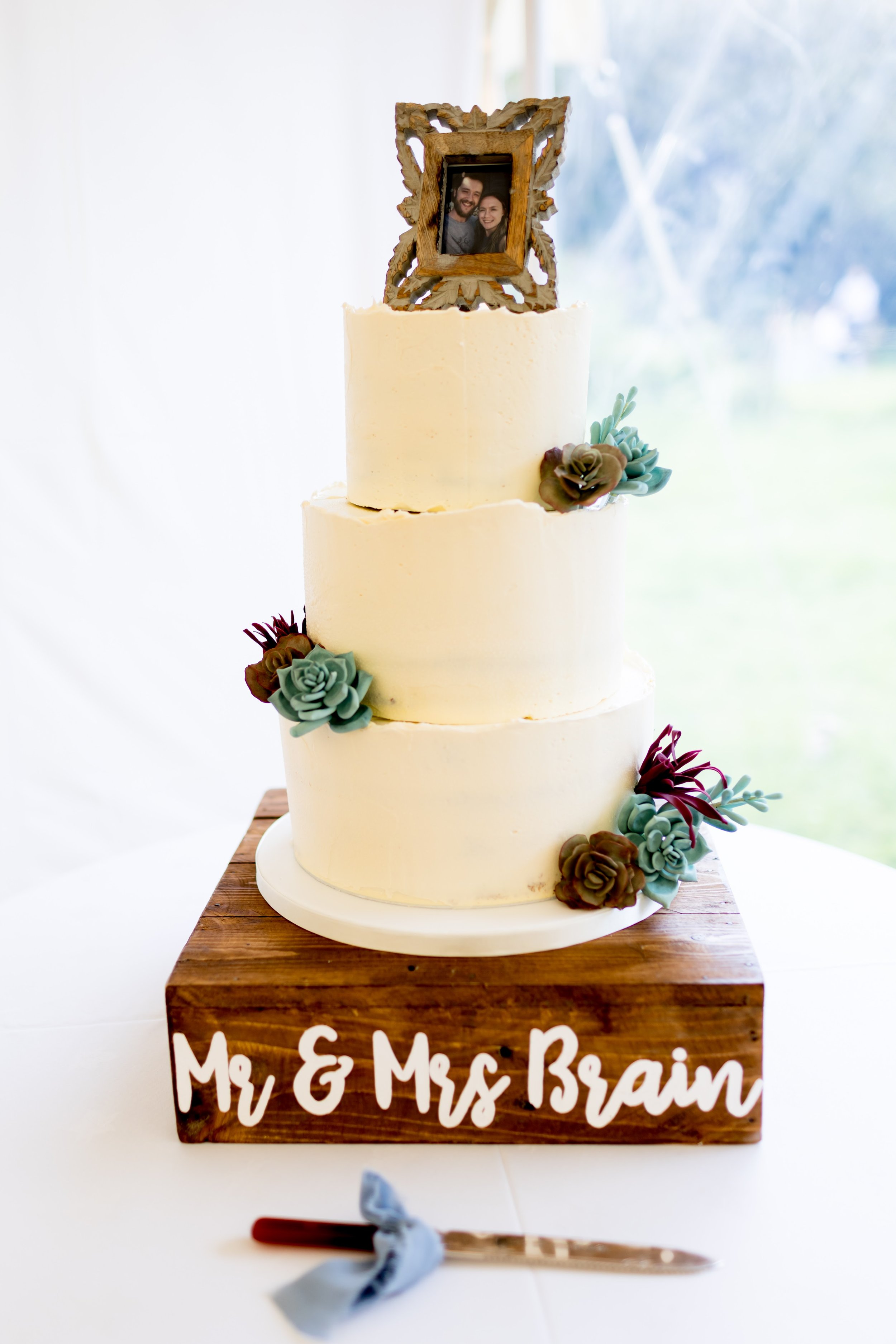 Sugar succulent buttercream wedding cake