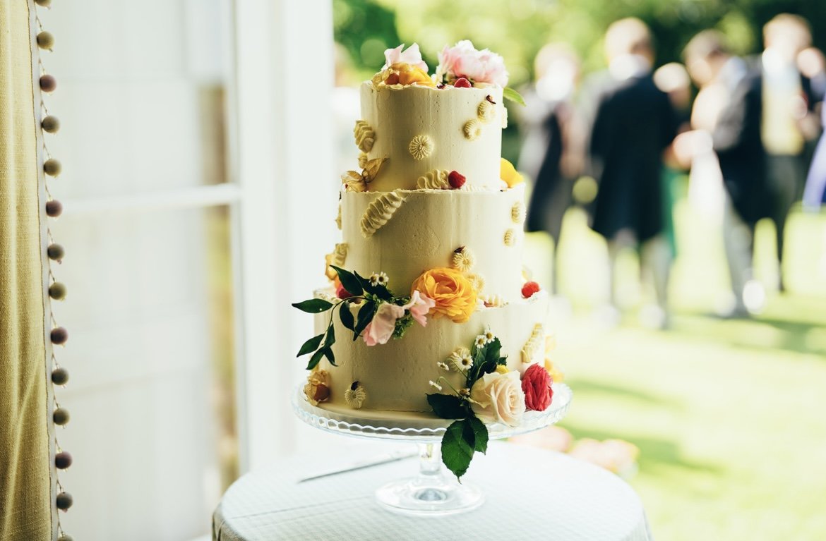 Abstract buttercream wedding cake
