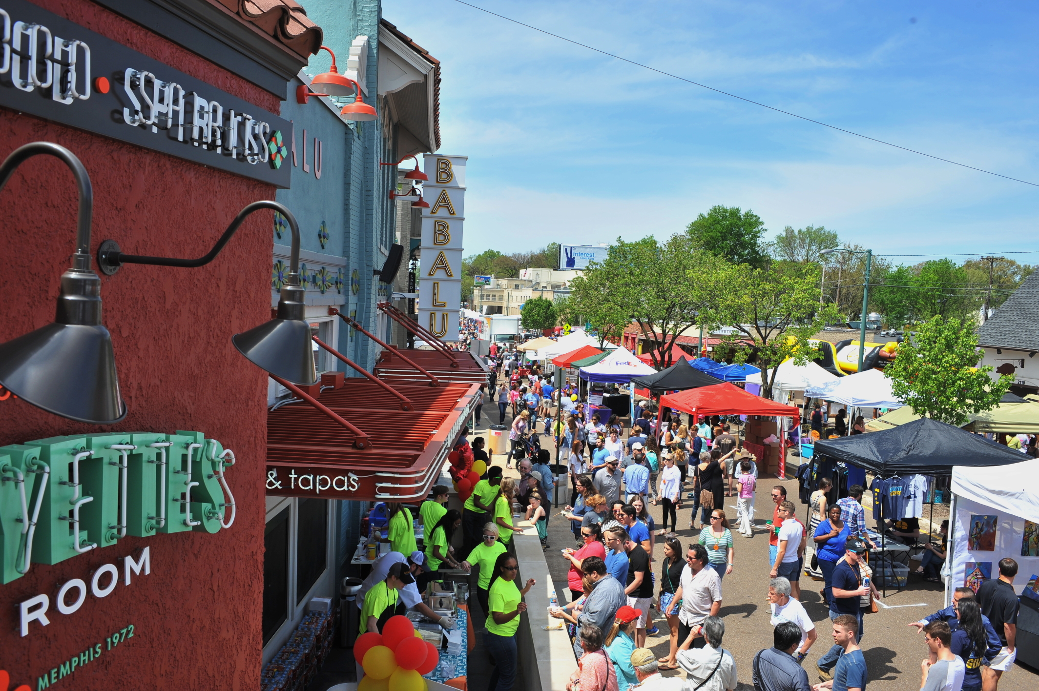  The Bayou Bar &amp; Grill Crawfish Festival attracts over 25,000 visitors to Overton Square each spring 