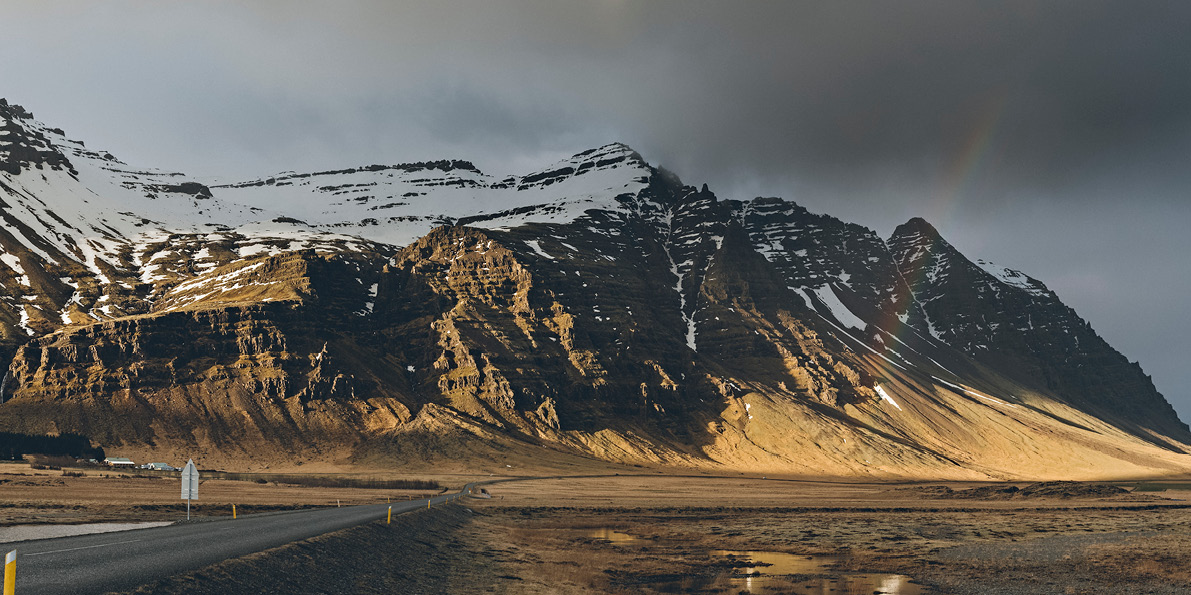 Iceland-Book-21x21-final-2710173.jpg