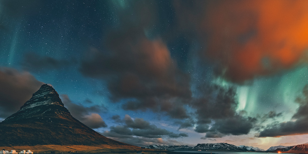 Iceland-Book-21x21-final-27101721.jpg