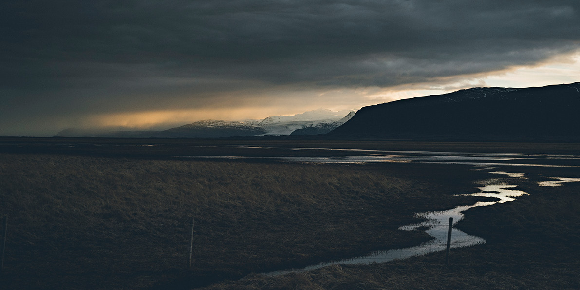 Iceland-Book-21x21-final-27101732.jpg