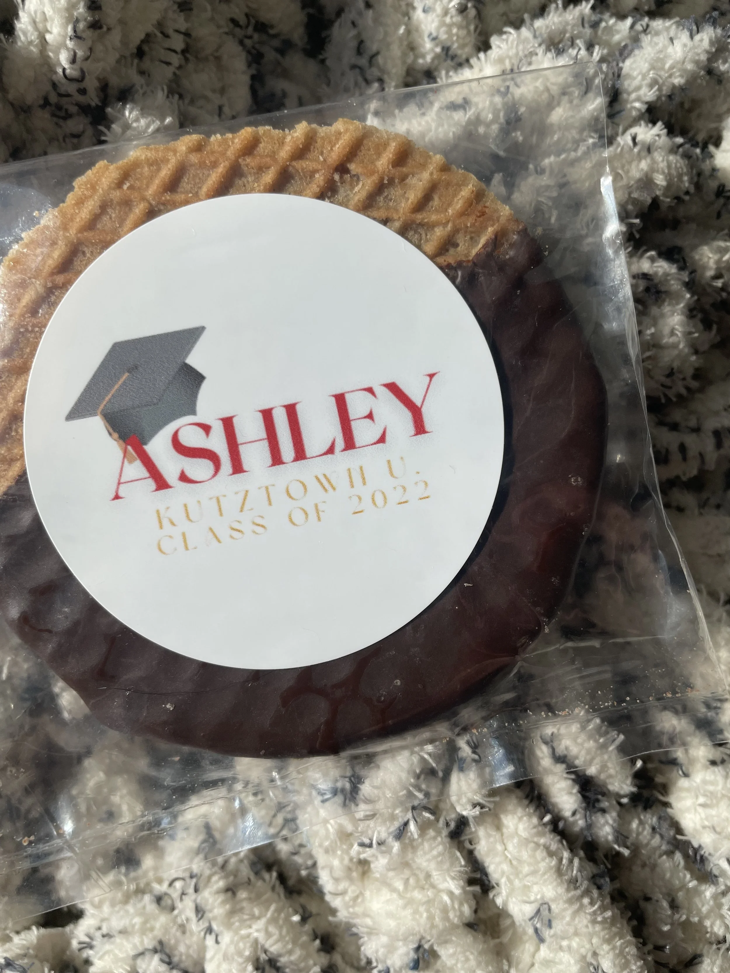 white grad stroopie.JPG