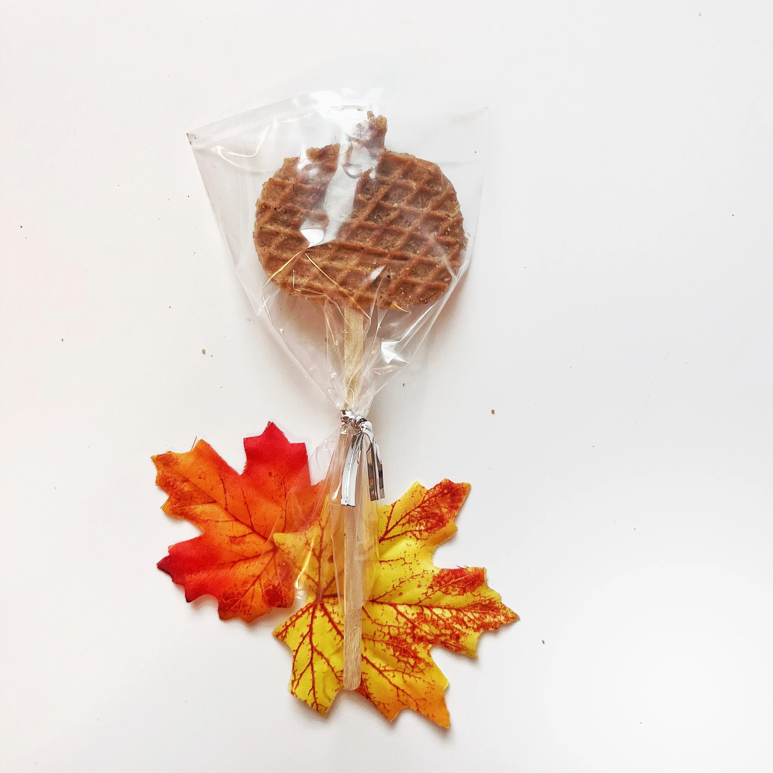 Traditional Wrapped Pumpkin Lollipp.jpg