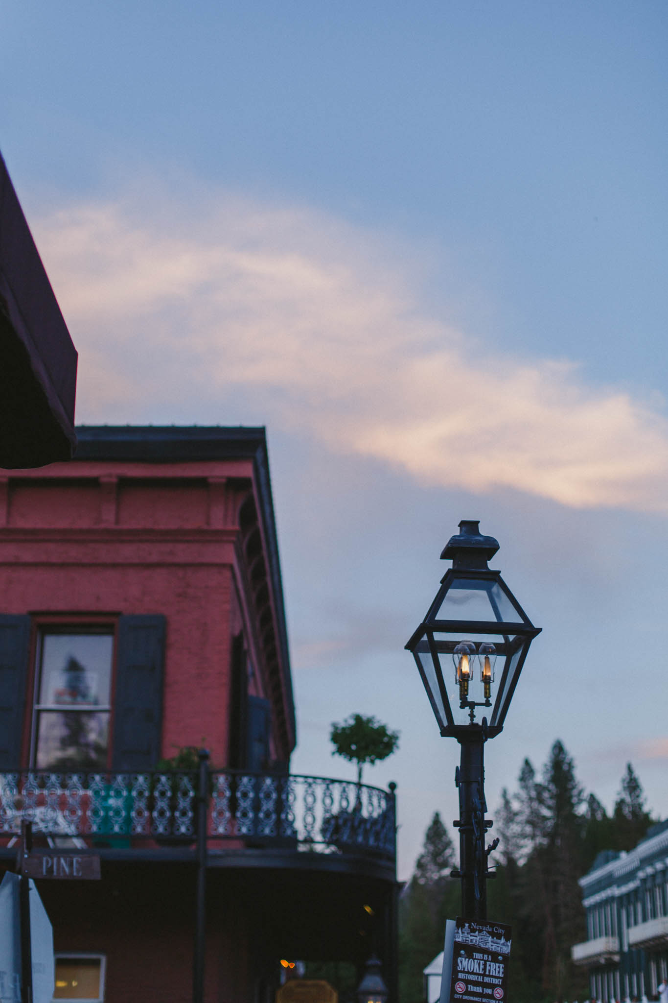 First Friday Art Walk in Nevada City | Lenkaland Photography