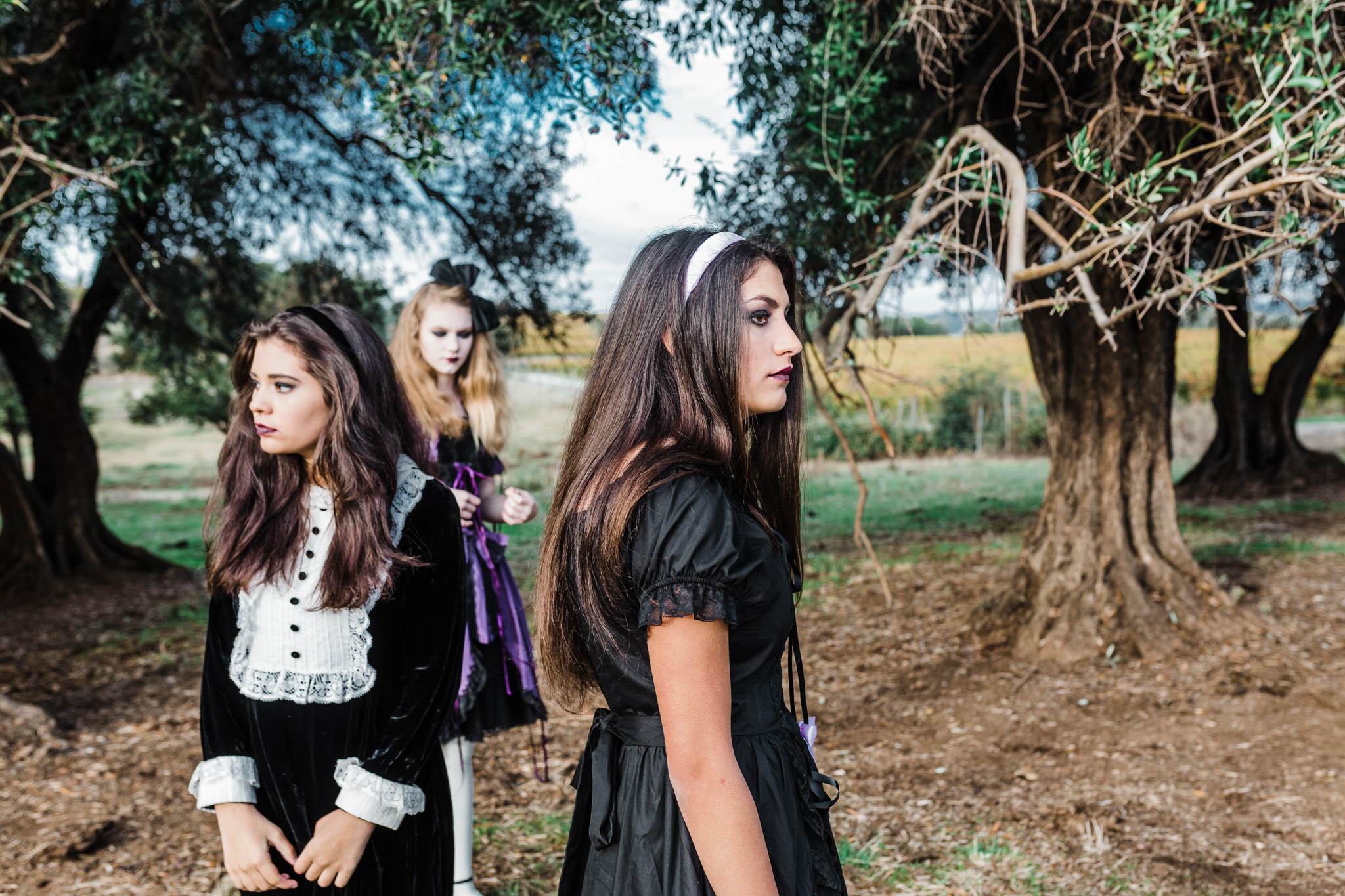 The Unconventional Portrait | Gothic Tea Party | Lenkaland Photo