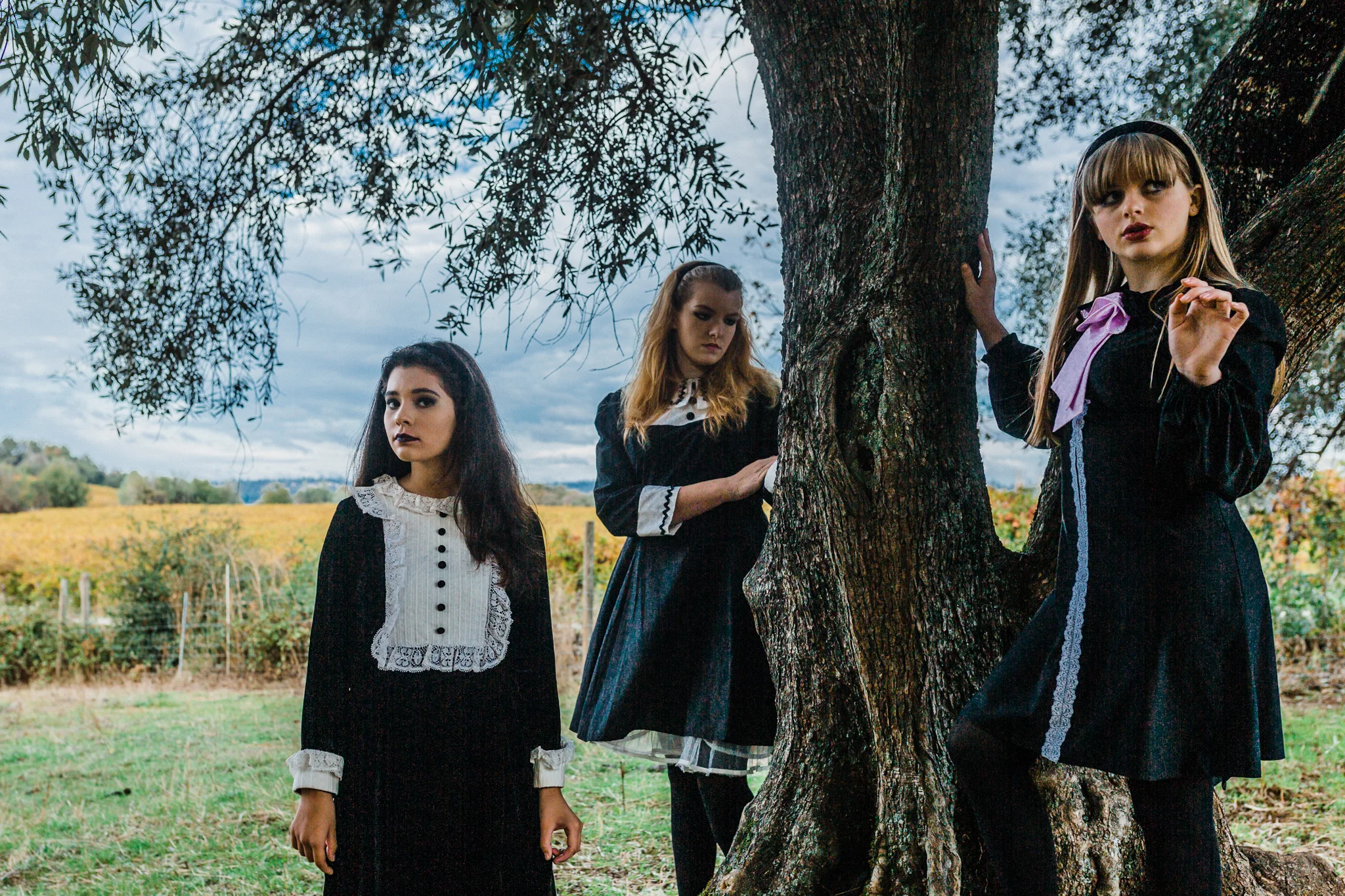The Unconventional Portrait | Gothic Tea Party | Lenkaland Photo
