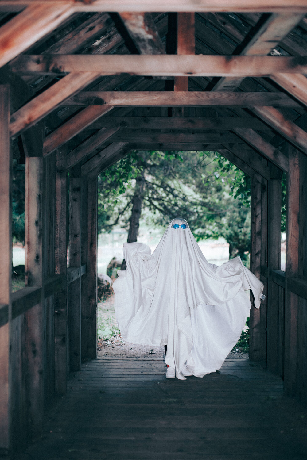 Ghost Photoshoot Challenge with Anika Vodicka | Photo by Lenka V