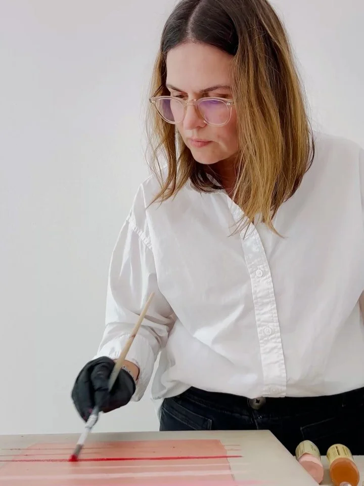 In the Spotlight 🌟 @jillelliottstudio ✨ Vibrant palettes, layered mark-making, and a calm, intentional approach. Stop by Trailer 6 during Open Canopy (every 1st Saturday, 1&ndash;4 PM) for a behind-the-scenes look 👀 916 Springdale Rd 📍 

View the 