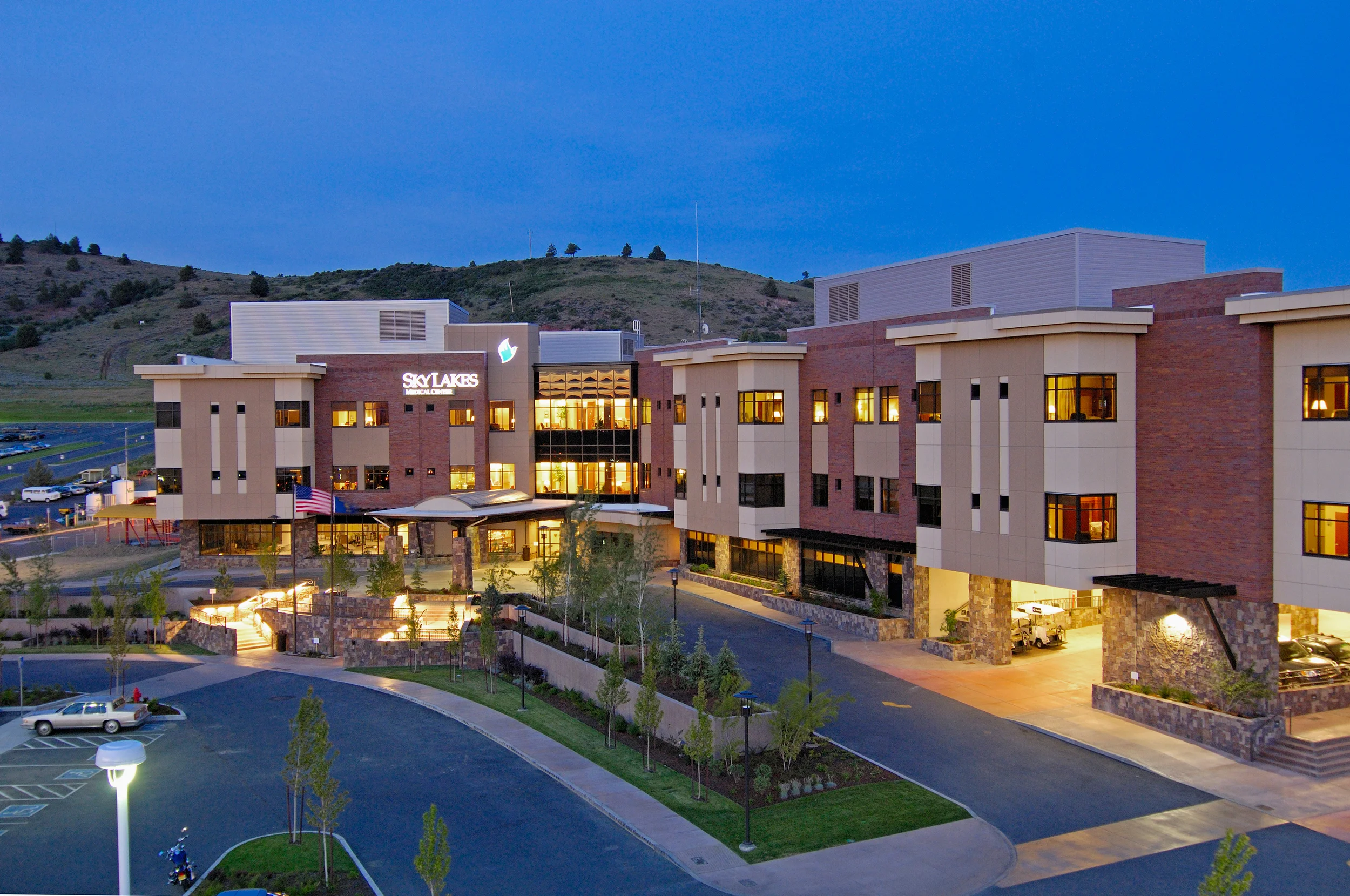 Sky Lakes bldg.jpg
