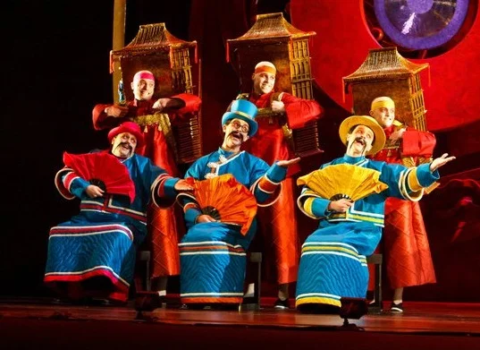 TURANDOT (Pong), Pittsburgh Opera, 2011. Photo by David Bachman.