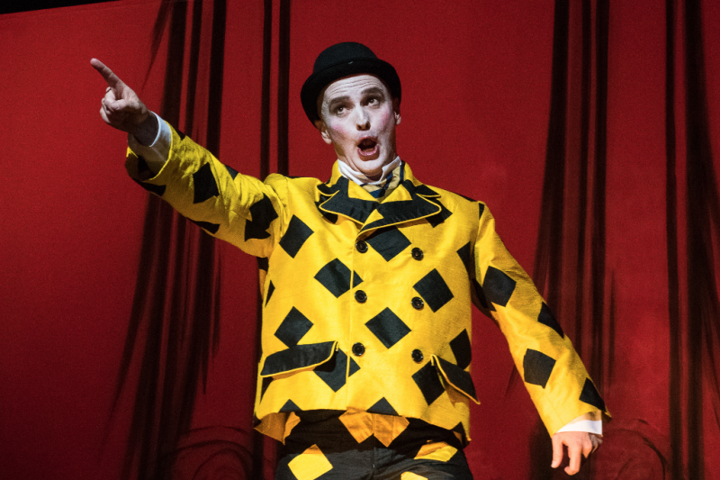 As Dan Leno in the world premiere of ELIZABETH CREE. Opera Philadelphia, 2017. Photo by Steve Pisano.