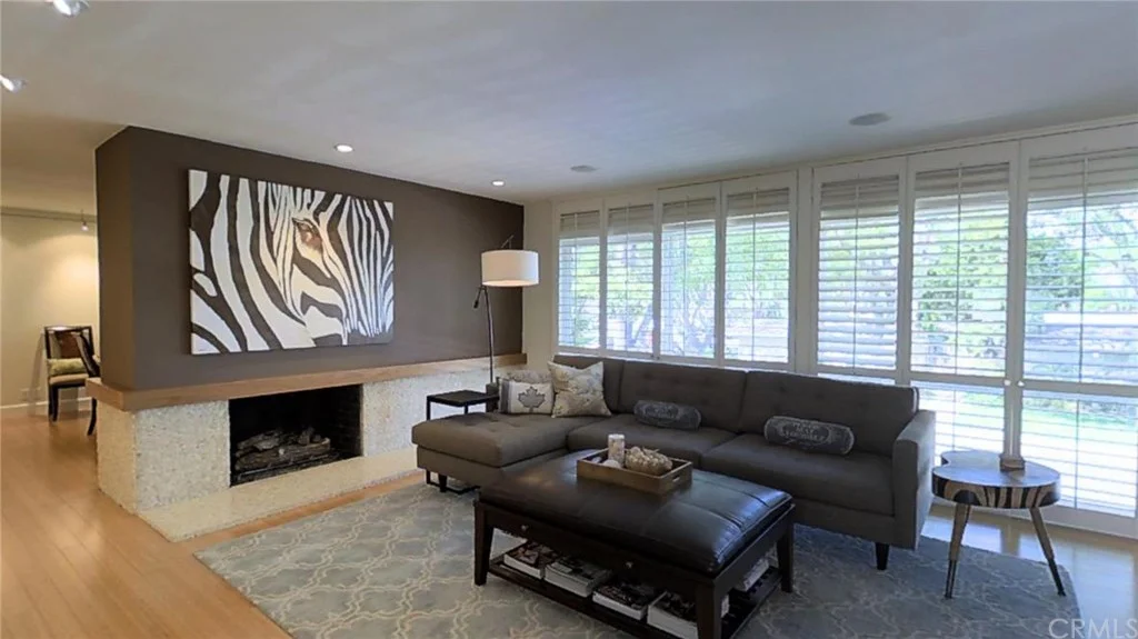  5286 E El Parque St #4