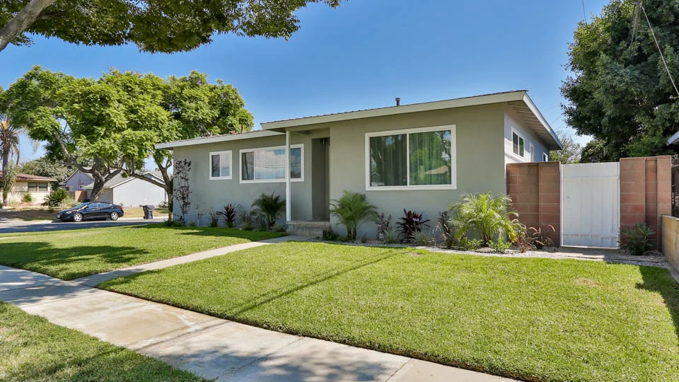 6130 Droxford St., Lakewood CA