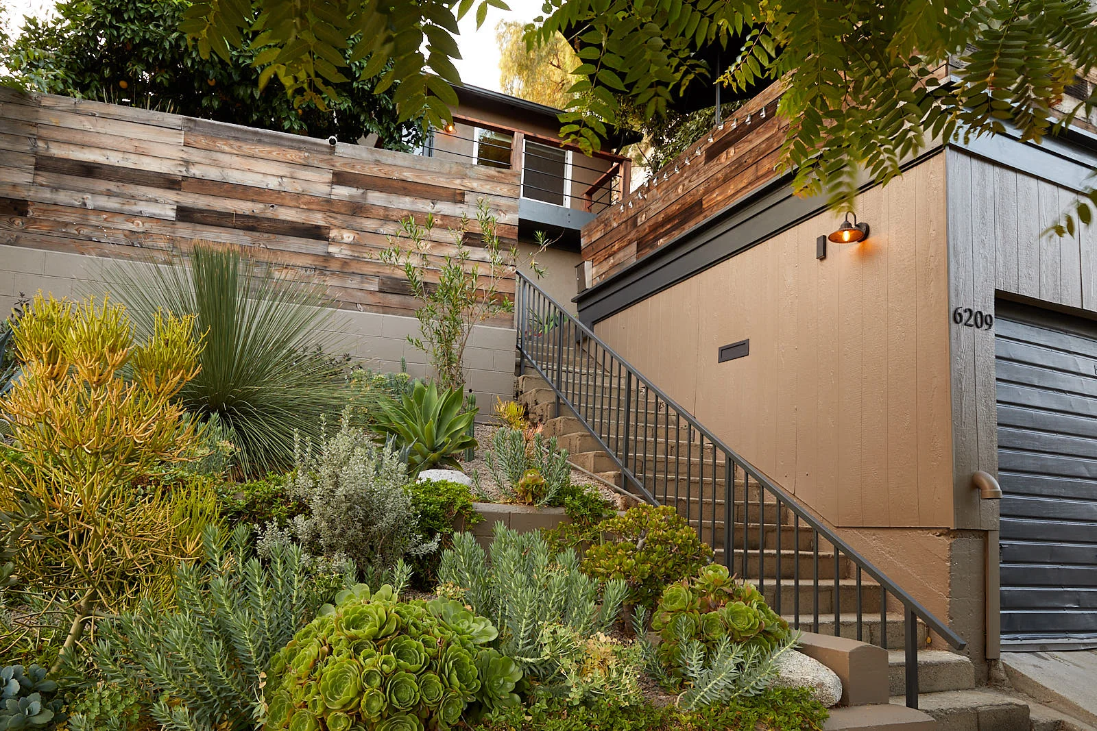 6209 Vidette St, Los Angeles 