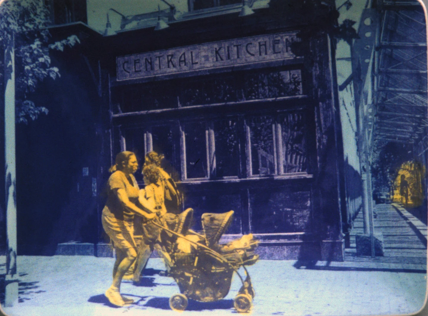 central kitchen.jpg