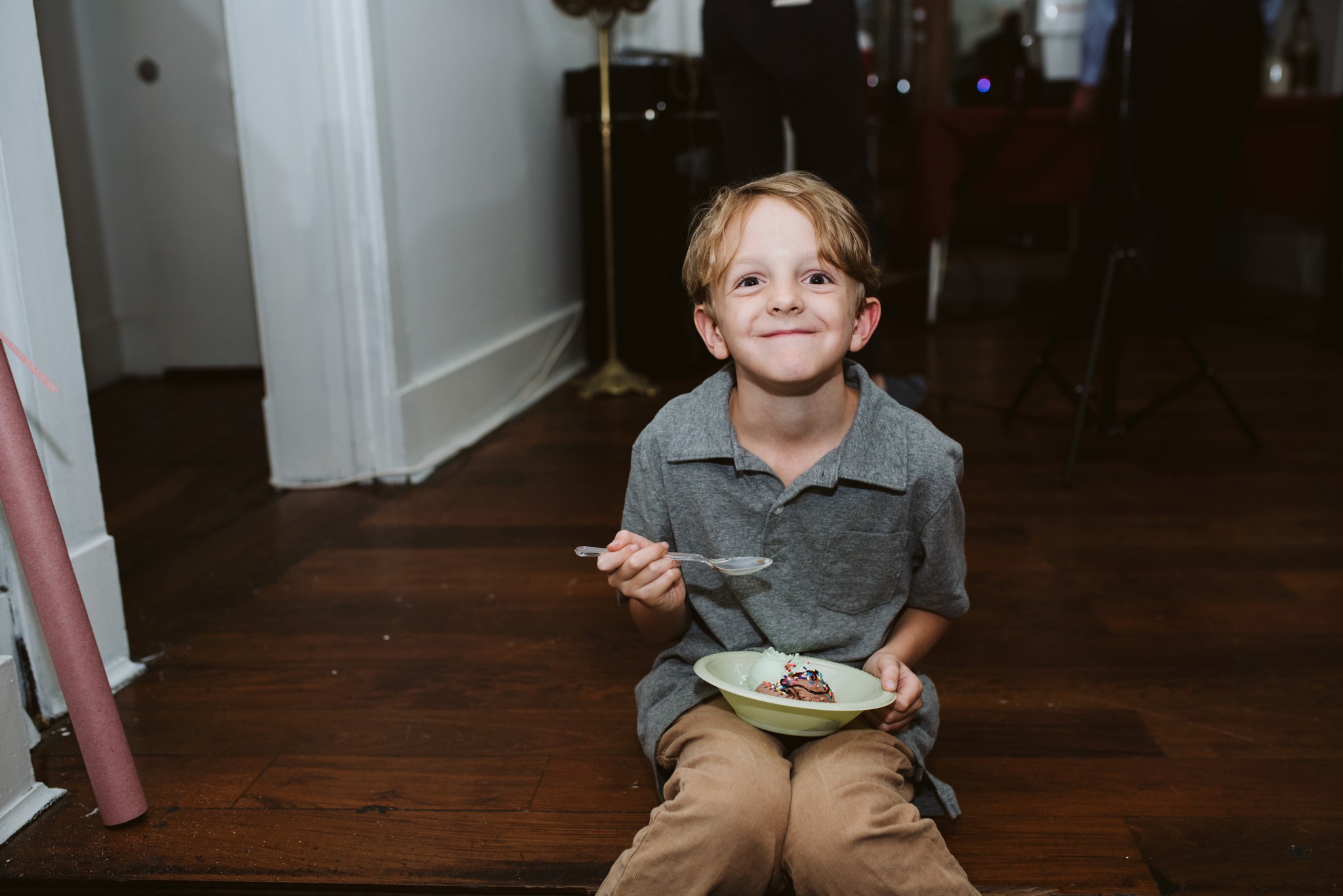 Who doesn't love an ice cream bar?!