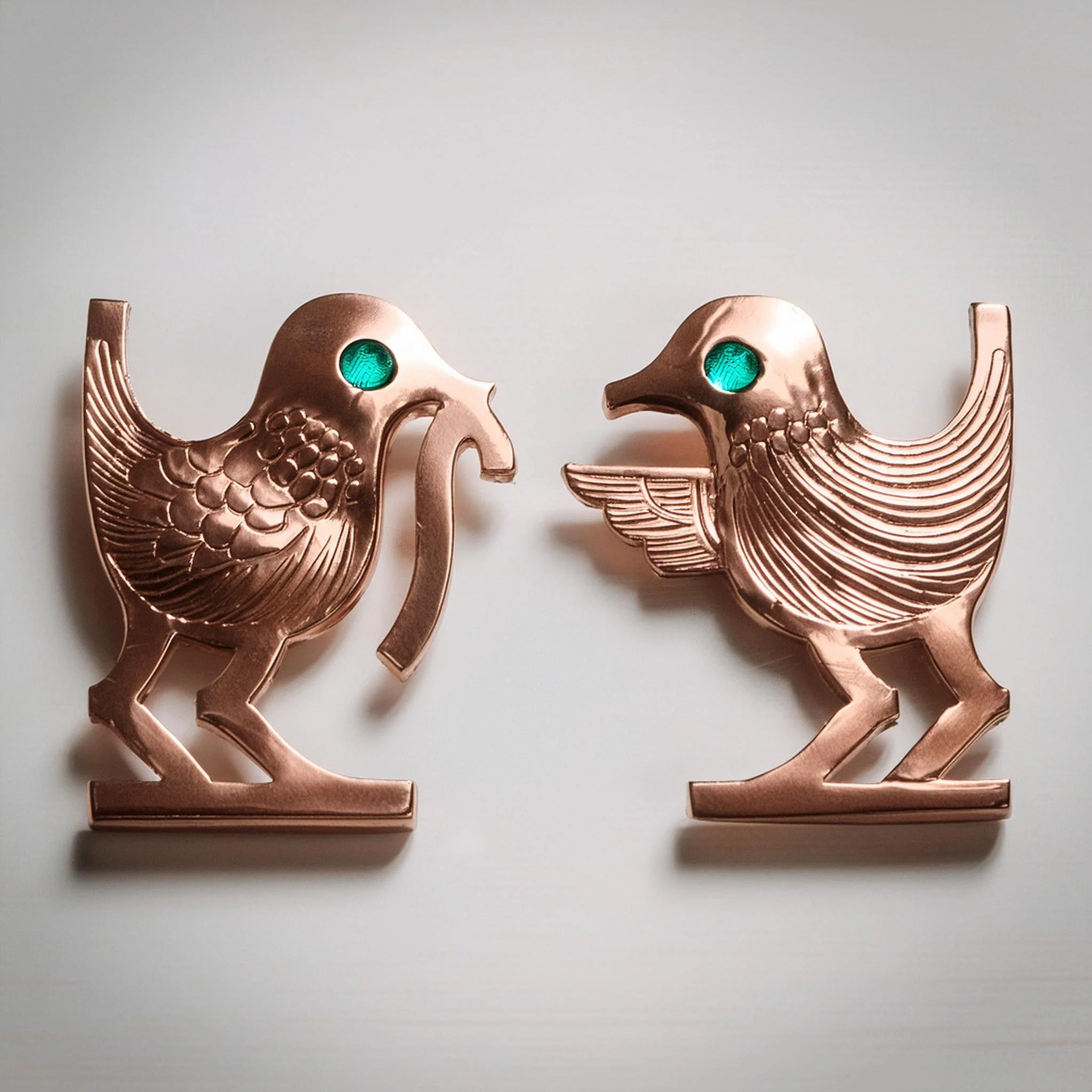 Firefly engraved bronze metal bird ar