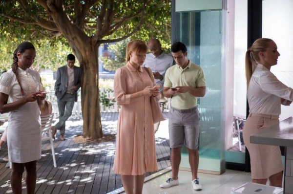 It suddenly seems much freakier that everyone's on their phone.