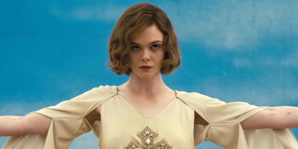 The novel's best rendered subplot definitely was Loretta Figgis , played by the talented Elle Fanning .
