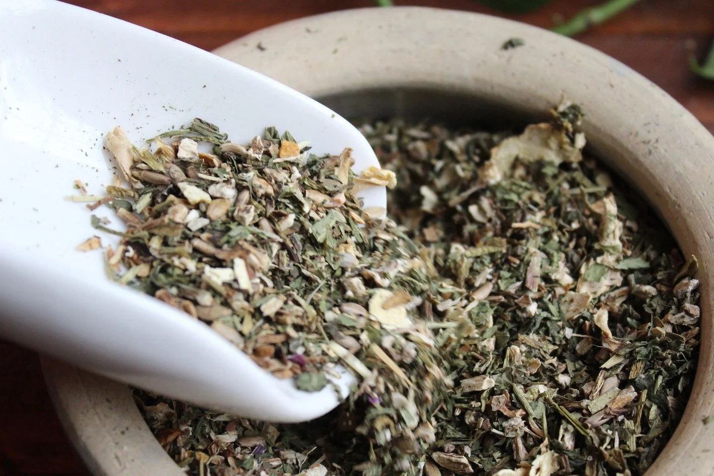 Why loose leaf? 🌿 Because every leaf is visible, every herb is real, and every cup is packed with natural flavor + wellness. 🌞LeafLogicTea.com⁠
⁠
⁠
#WhyLooseLeaf #SipNatural #TeaEducation #HerbalWellness #DrinkBetterTea #LooseLeafLove #SipConscious