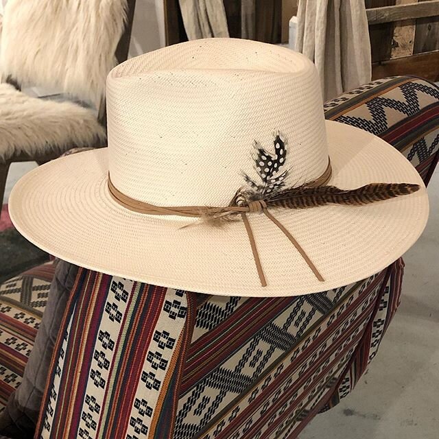 Loving our Wyeth, Valencia straw hat with the leather band and feathers! 🤍 #wyethhats #strawhat
