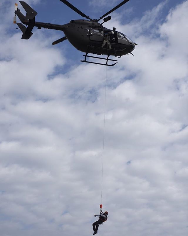 Task Force
.
.
.
.
.
.
#photography #photojournalism #photojournalist #clouds #cloud #helicopter #training #sky #rescue #taskforce #columbia #missouri #nikon #d810 #saved #rescueteam #helicopterlife #float