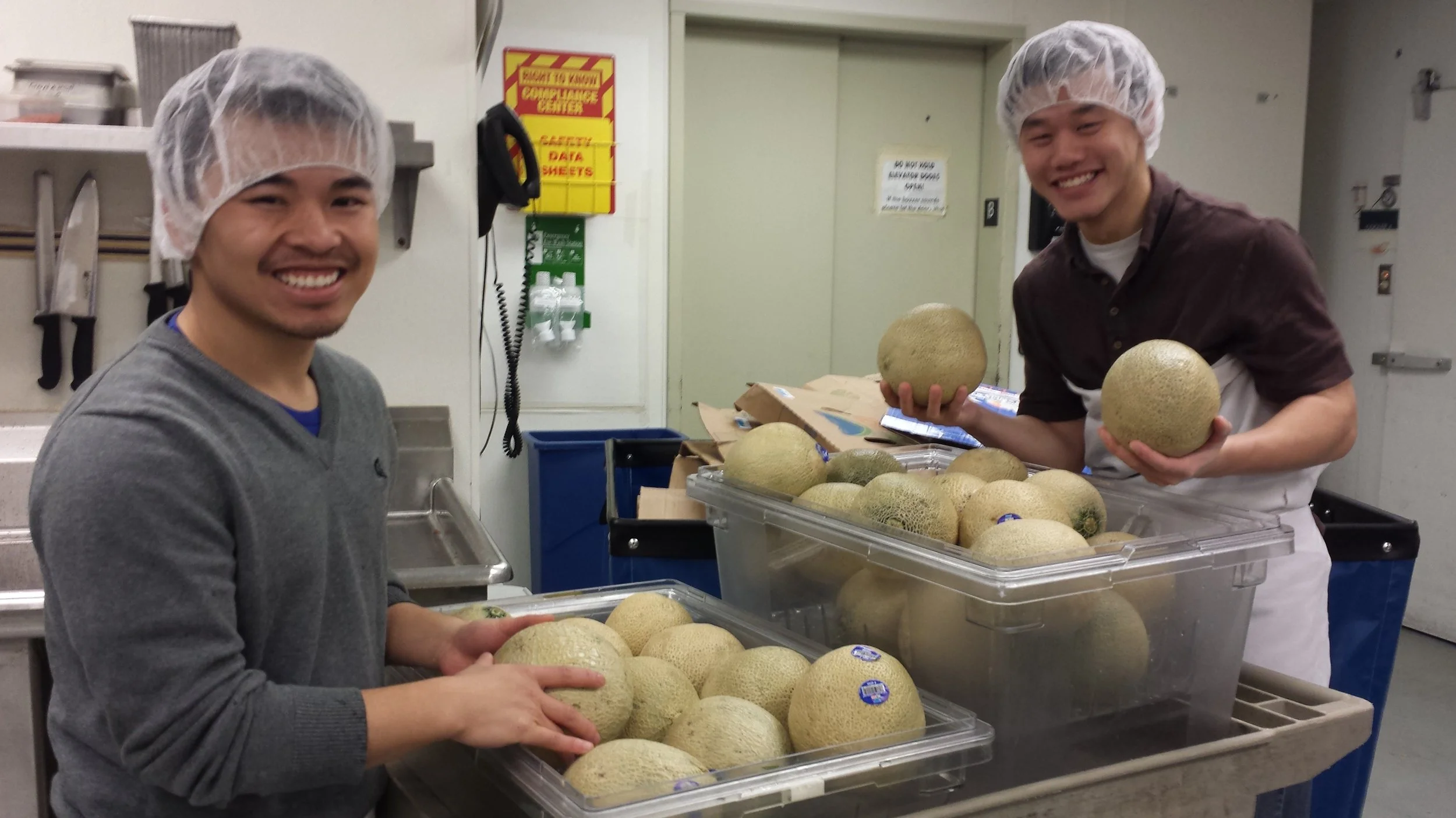 farestart-volunteering-382015_16582924317_o.jpg