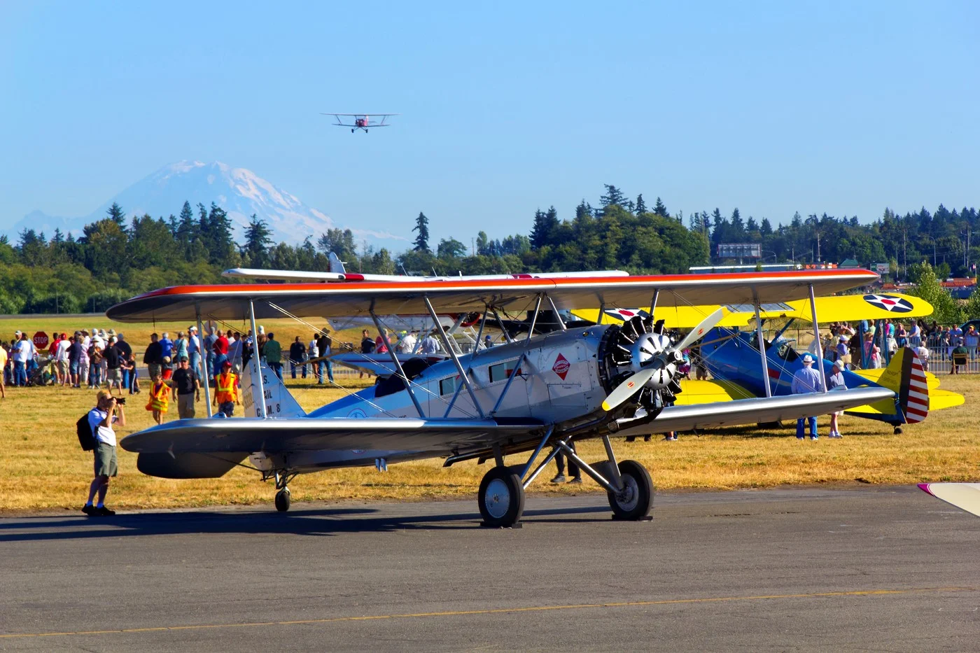 Head up north to Everett this week for Vinage Aircraft Weekend at Paine Field!