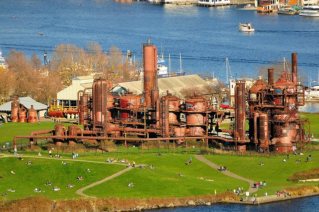 " Gas Works Park ," by Tony Cyphert. Licensed under Attribution-NonCommercial-NoDerivs 2.0 Generic (CC BY-NC-ND 2.0).