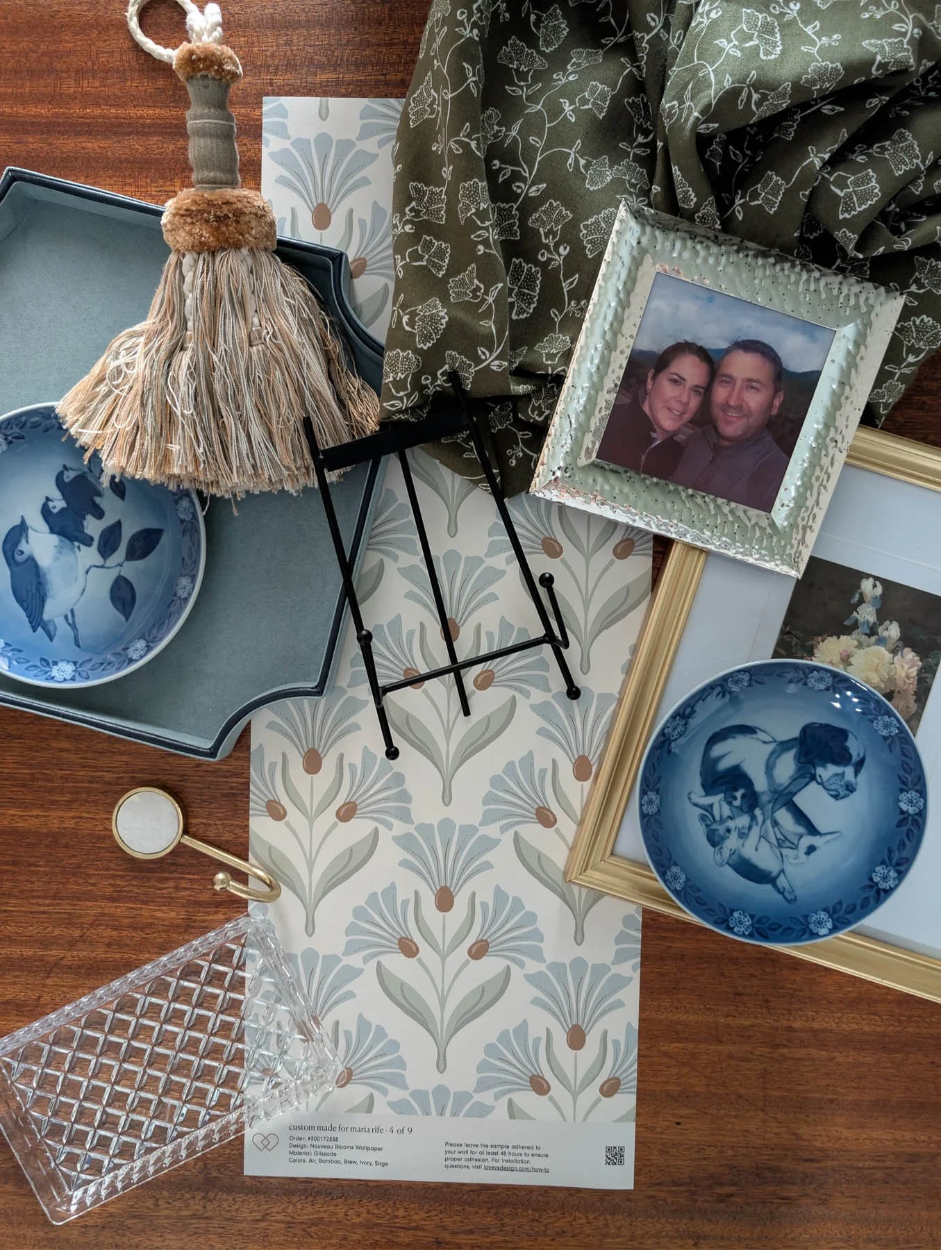 Choosing the Perfect Wallpaper with Love vs. Design