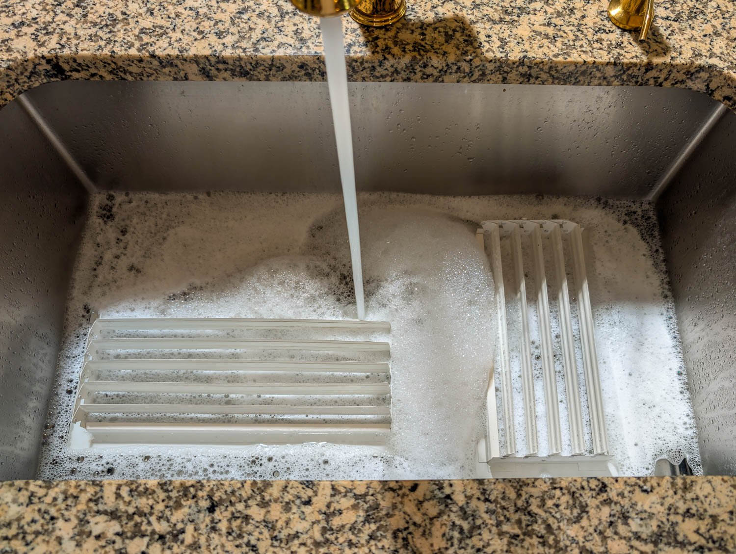The Deep Cleaning Project I Ignored for 12 Years: How to Clean Air Vents (and Fix Ceiling Streaks!)