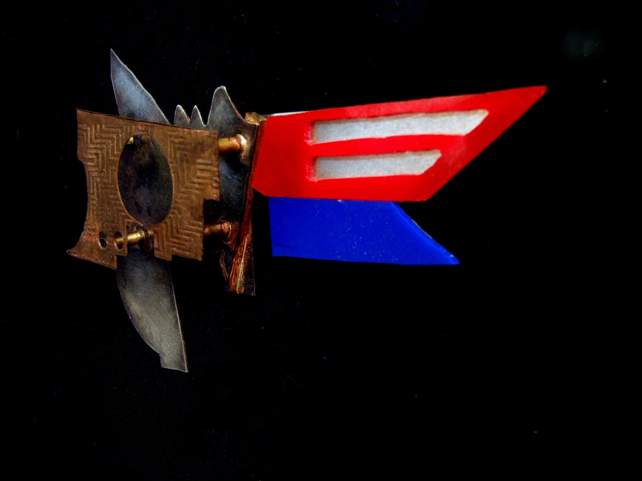 Lizarraga_N_SmallMetalSculpture_3 2.JPG