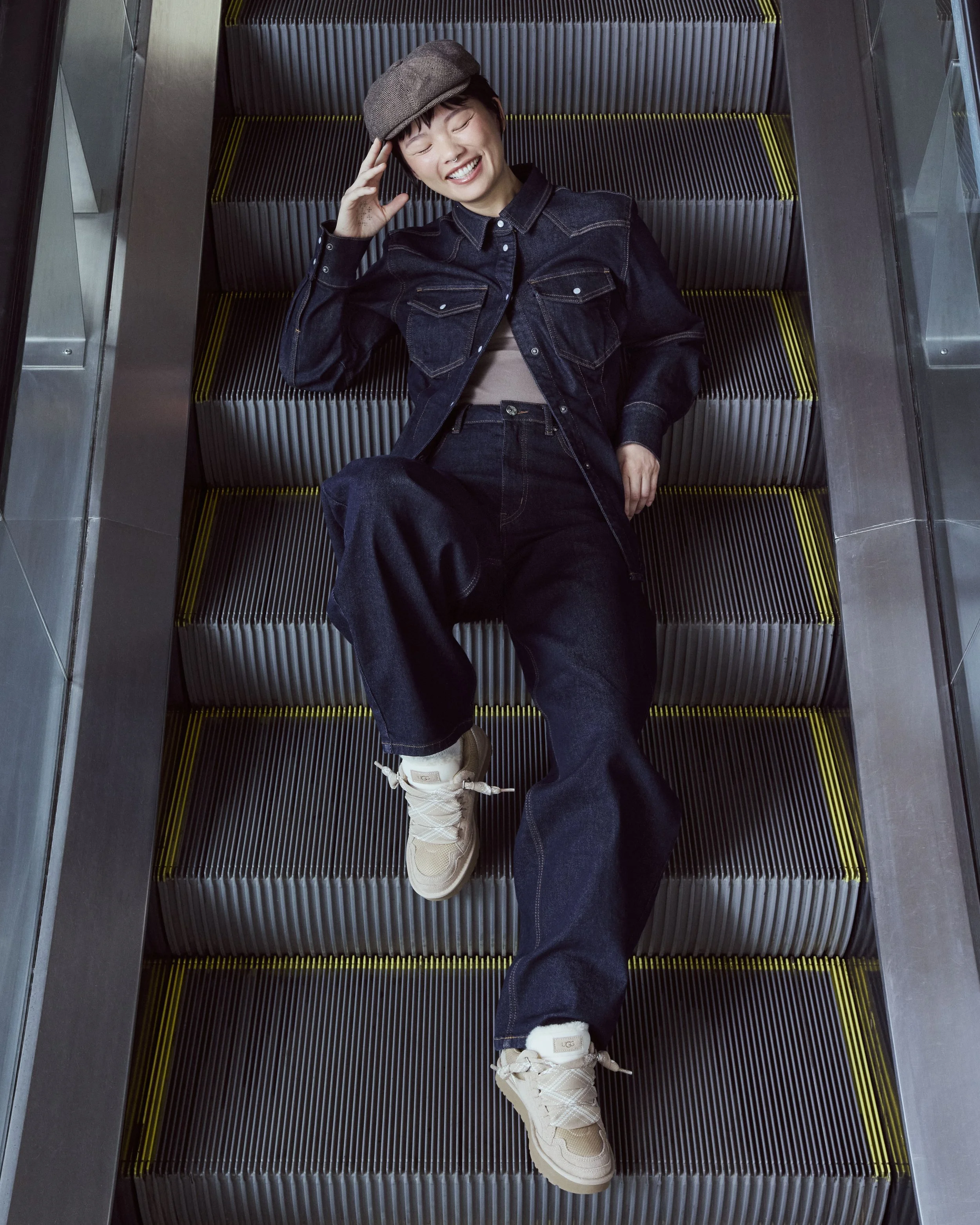 LB_FW25_SHOT8_UGG_W.jpg