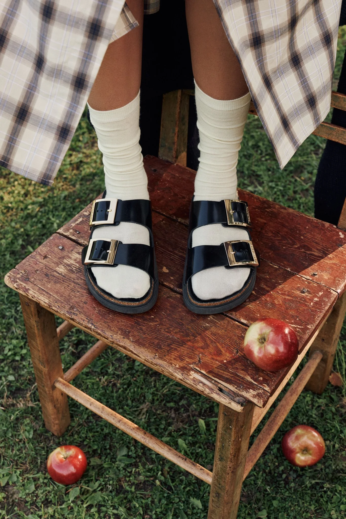 BIRKENSTOCK_04_WOMENS_5186.jpg