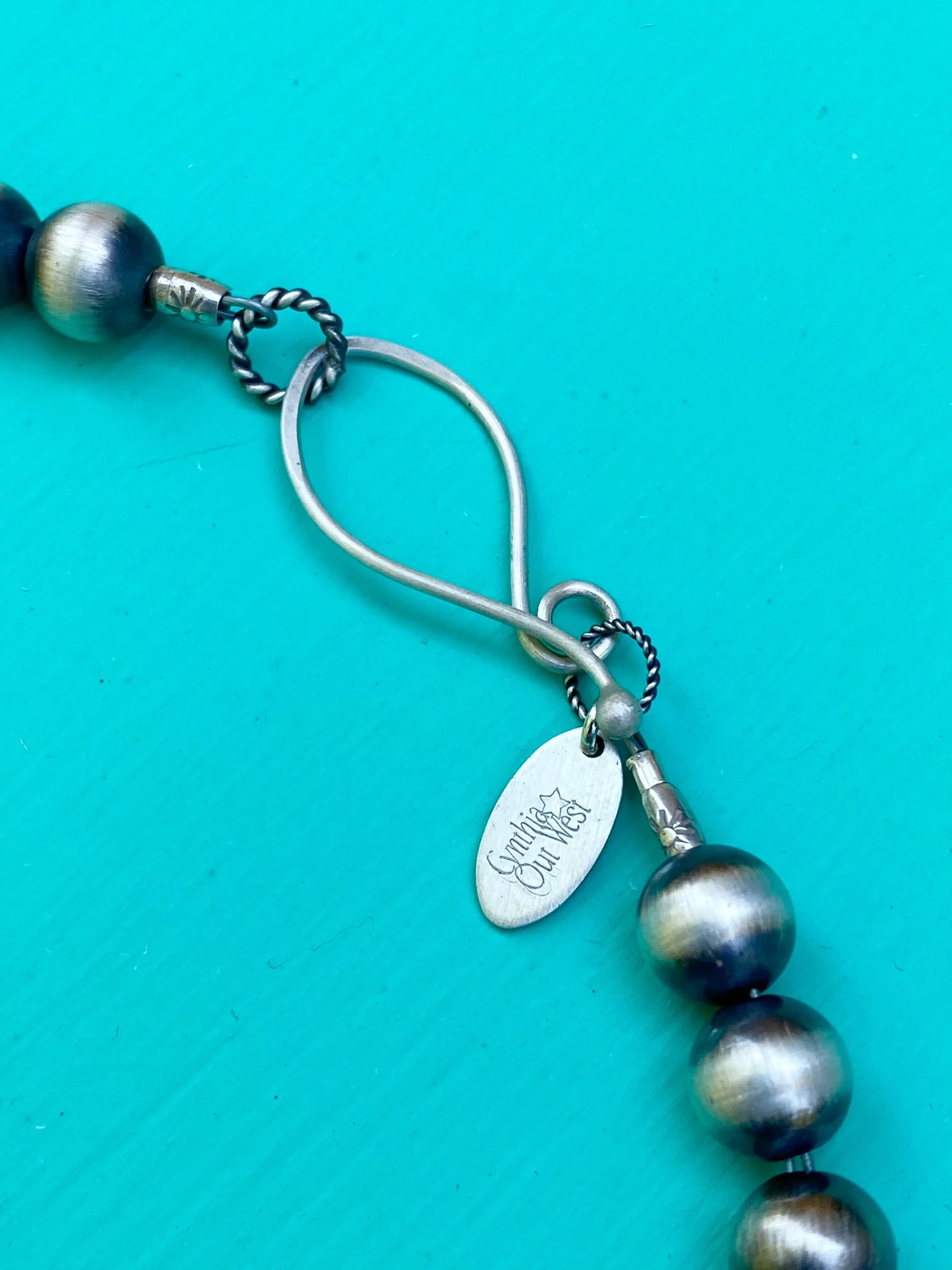 02A3C3F5-B2B3-40F7-A899-6EC997290E3D