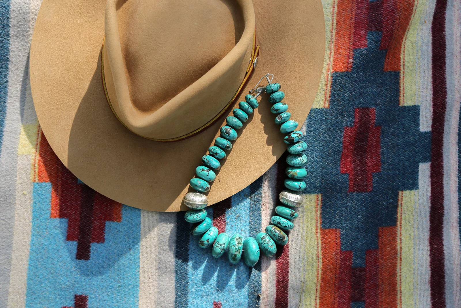 CB3243A2-609A-4B17-A6C6-F2B4153CD524