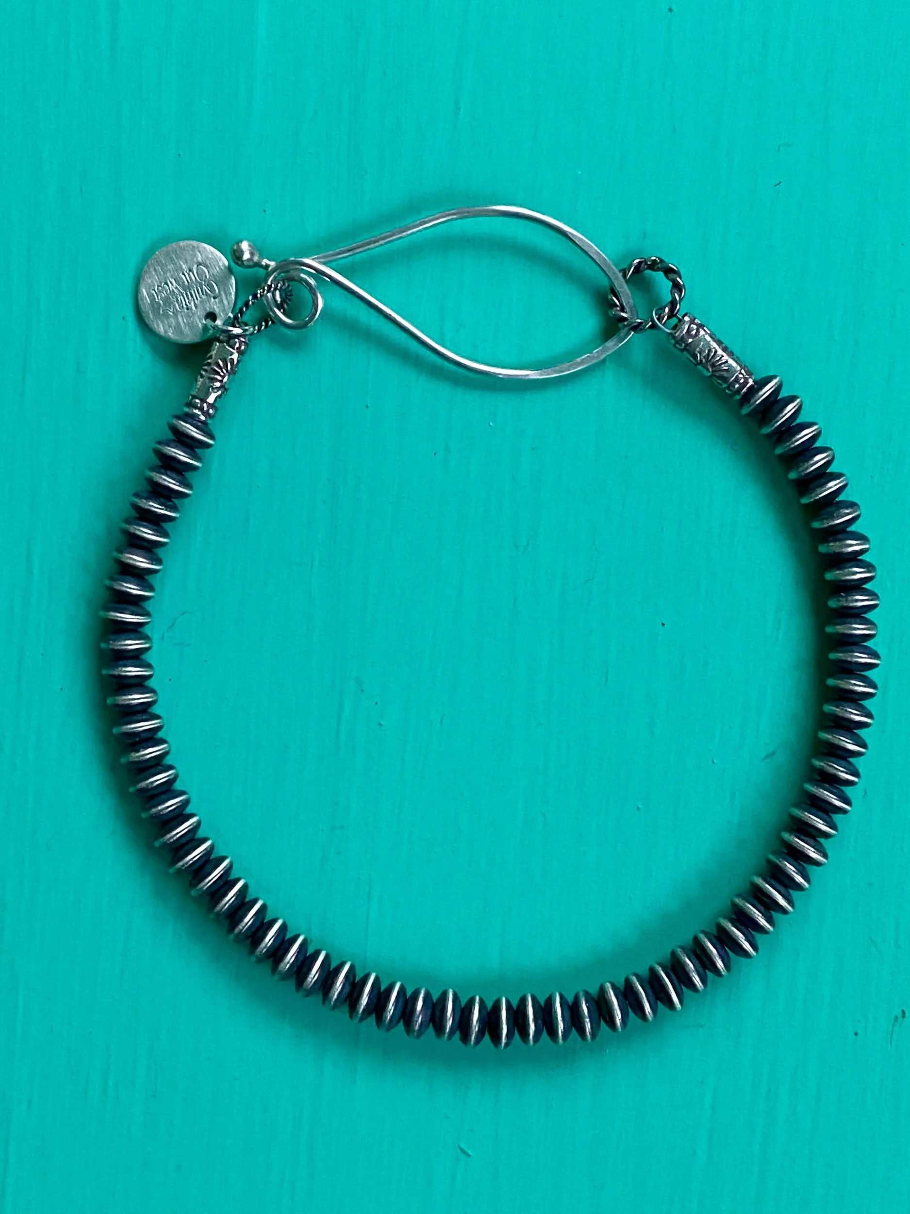 DC15DB50-89B3-4BA4-8A7F-B25EEE9BBC71