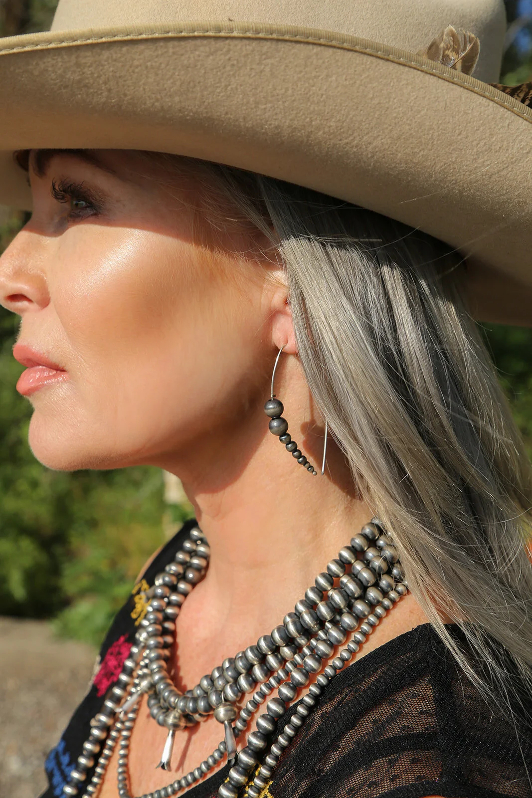 053876E3-0067-433B-9F82-46A9B6CBA1E4