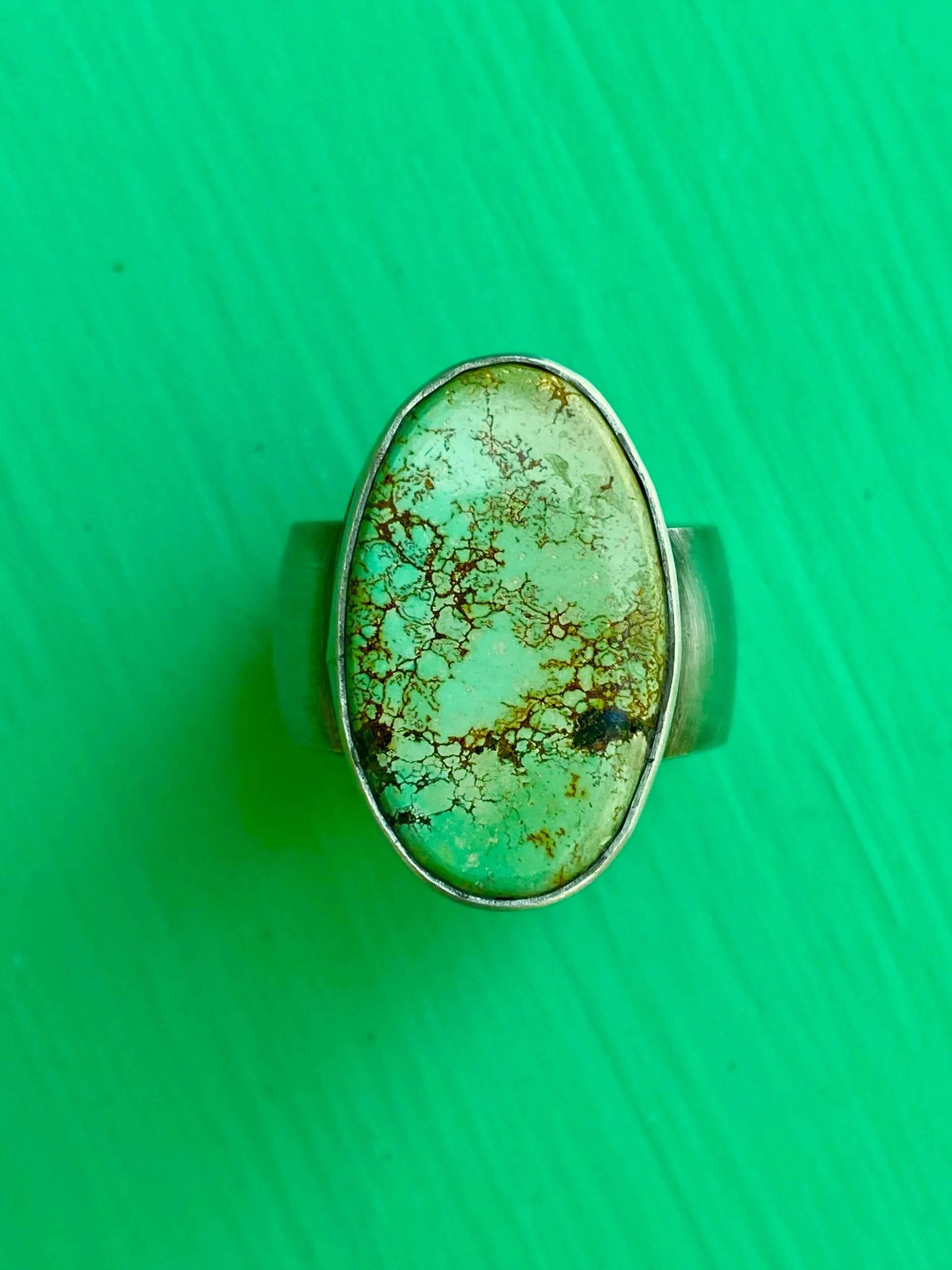 02542AE0-80D7-4B7F-89B9-EED29625EBA1