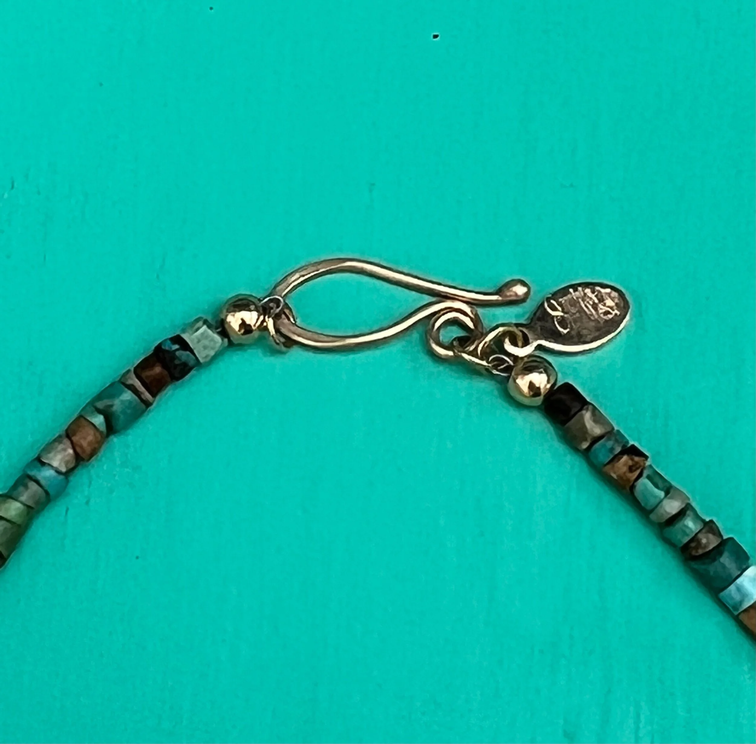 0E733FA0-87DD-49FE-B082-A185A43CFBE7