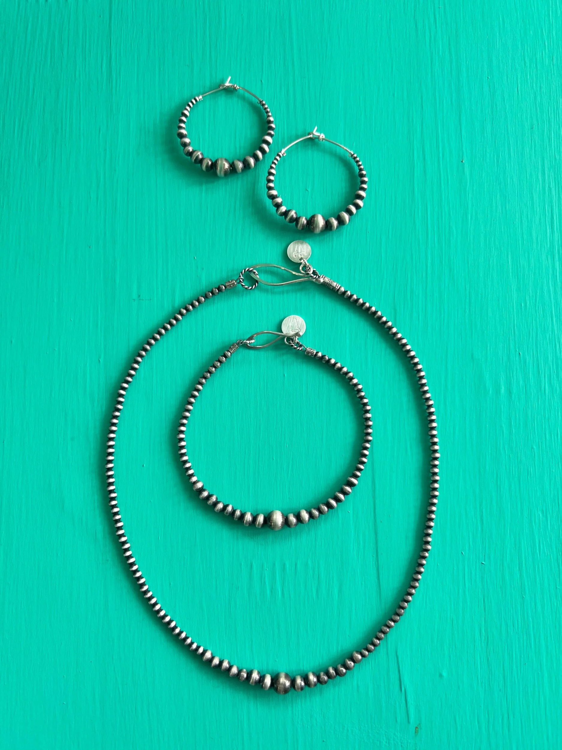 D25C5961-8BF3-4100-BD62-97441008FFFD