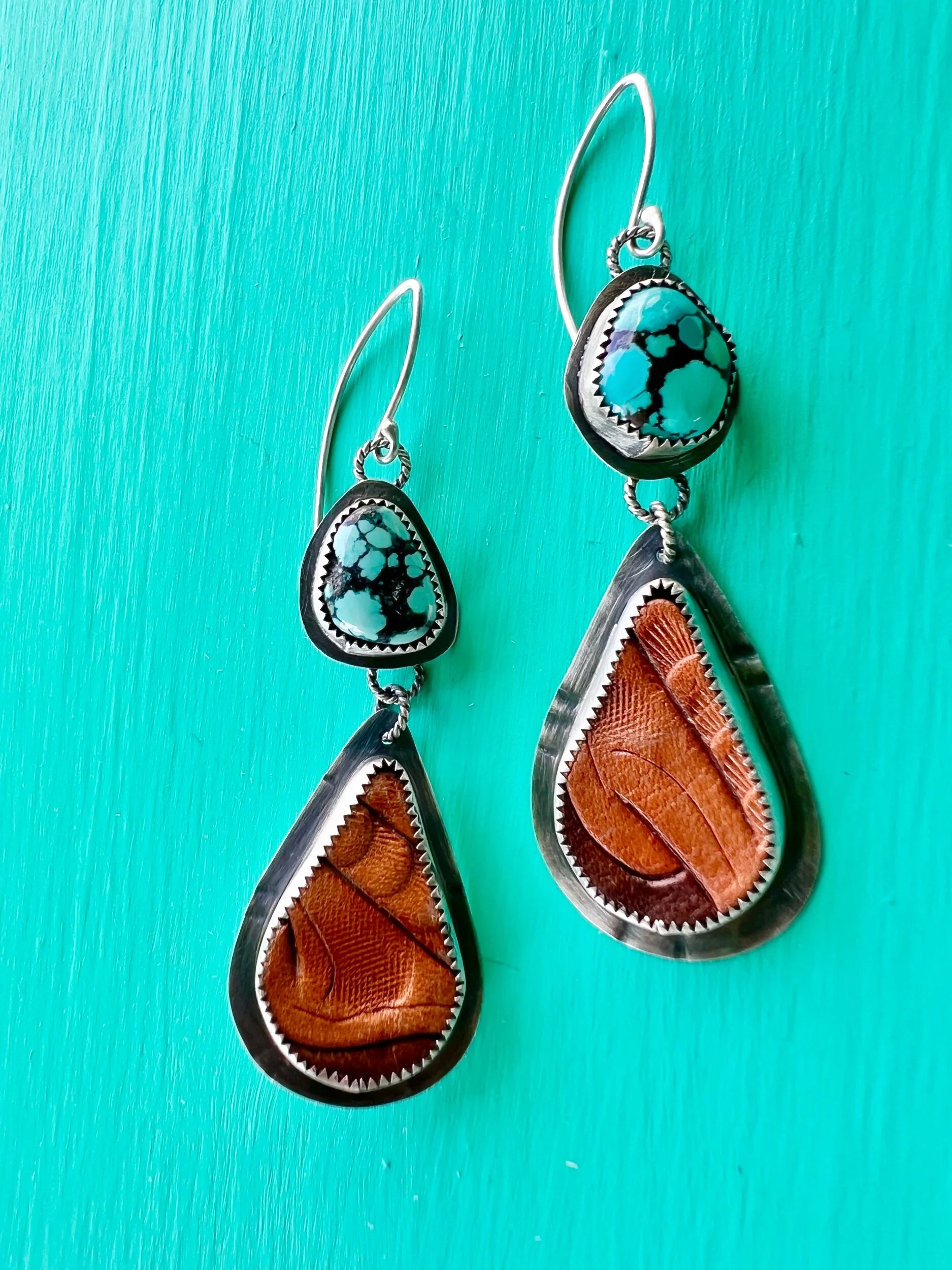 25B2DD51-D930-4A24-82CC-F76020619C0E