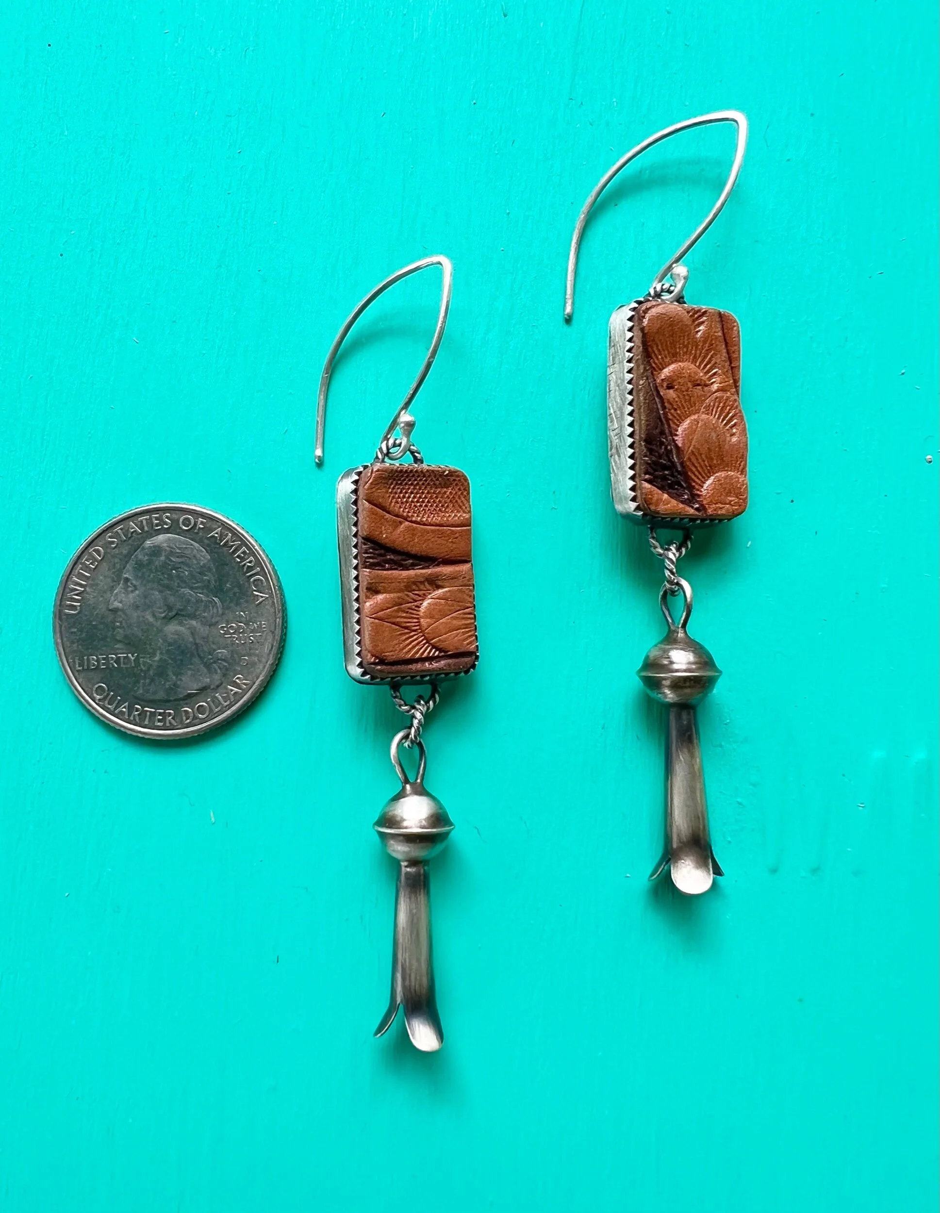 54F01DA2-5D2A-4E63-A983-3158574ED09C