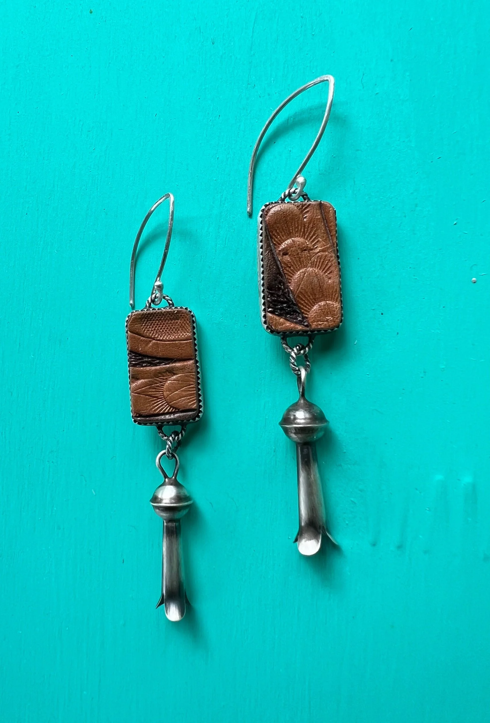 89722930-02C6-4DDF-A07A-7A3B78E2DE29