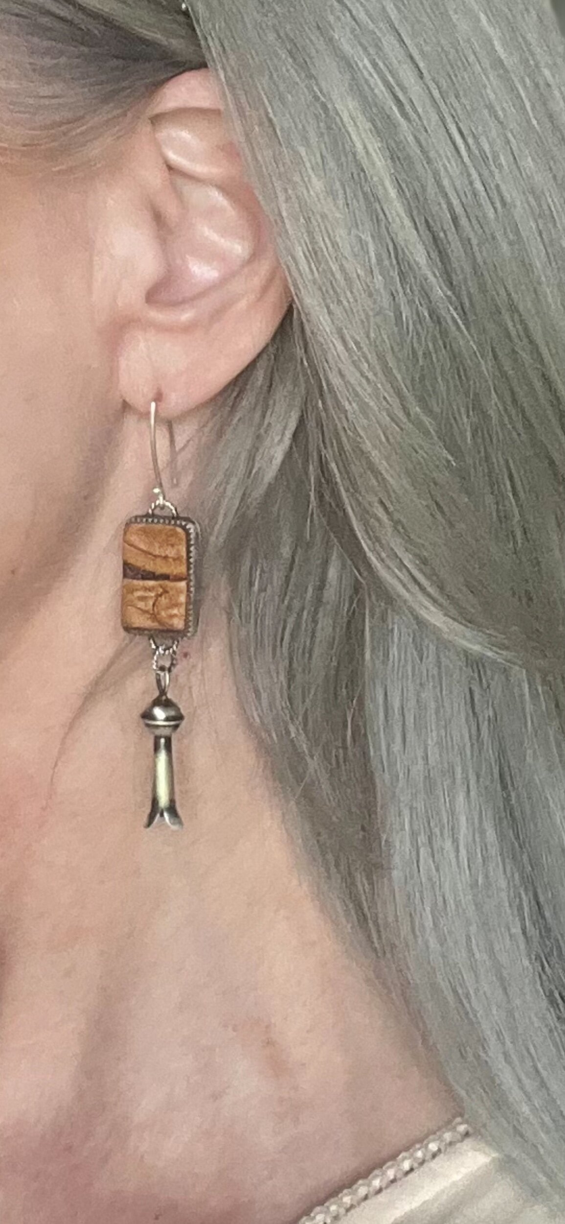 A8205CA4-444C-4002-9399-8A72A04EE371