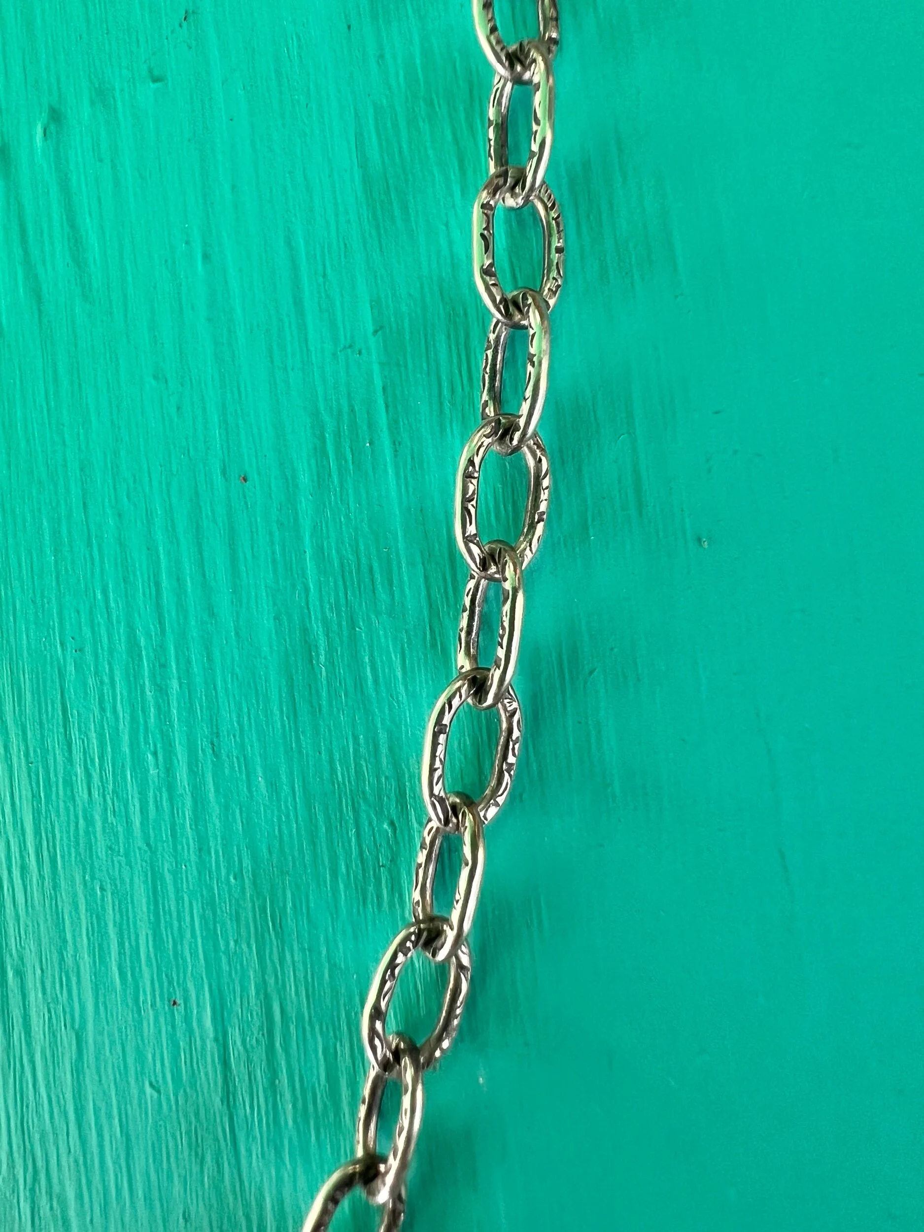 23924C38-F2D8-4D28-9366-C88983E7AB5C